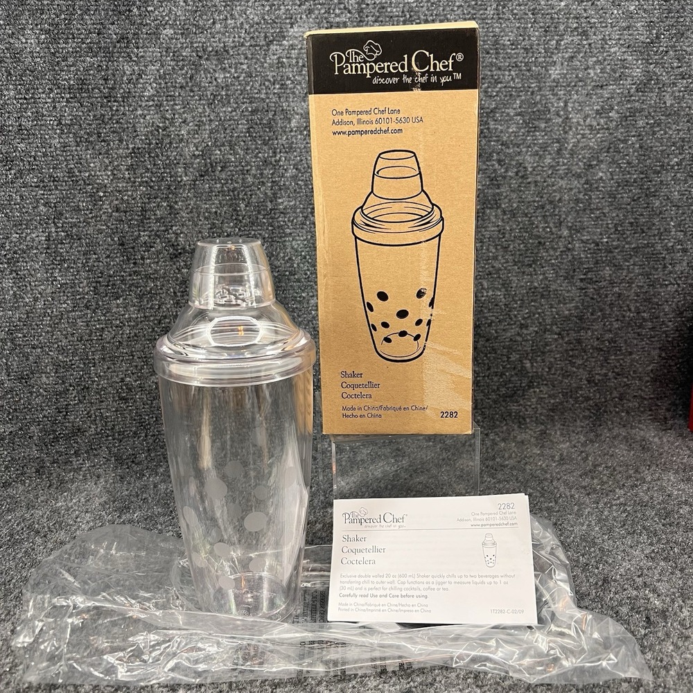 Pampered Chef Insulated Cocktail Bar Drink Shaker Mixer Polka Dots 2282 New